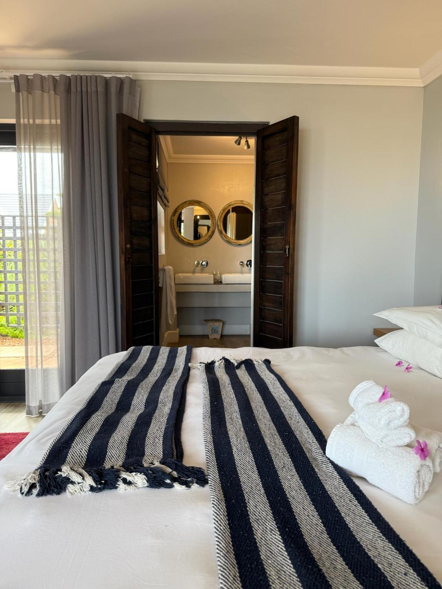 Dolphin Dunes Guesthouse Wildernis Buitenkant foto
