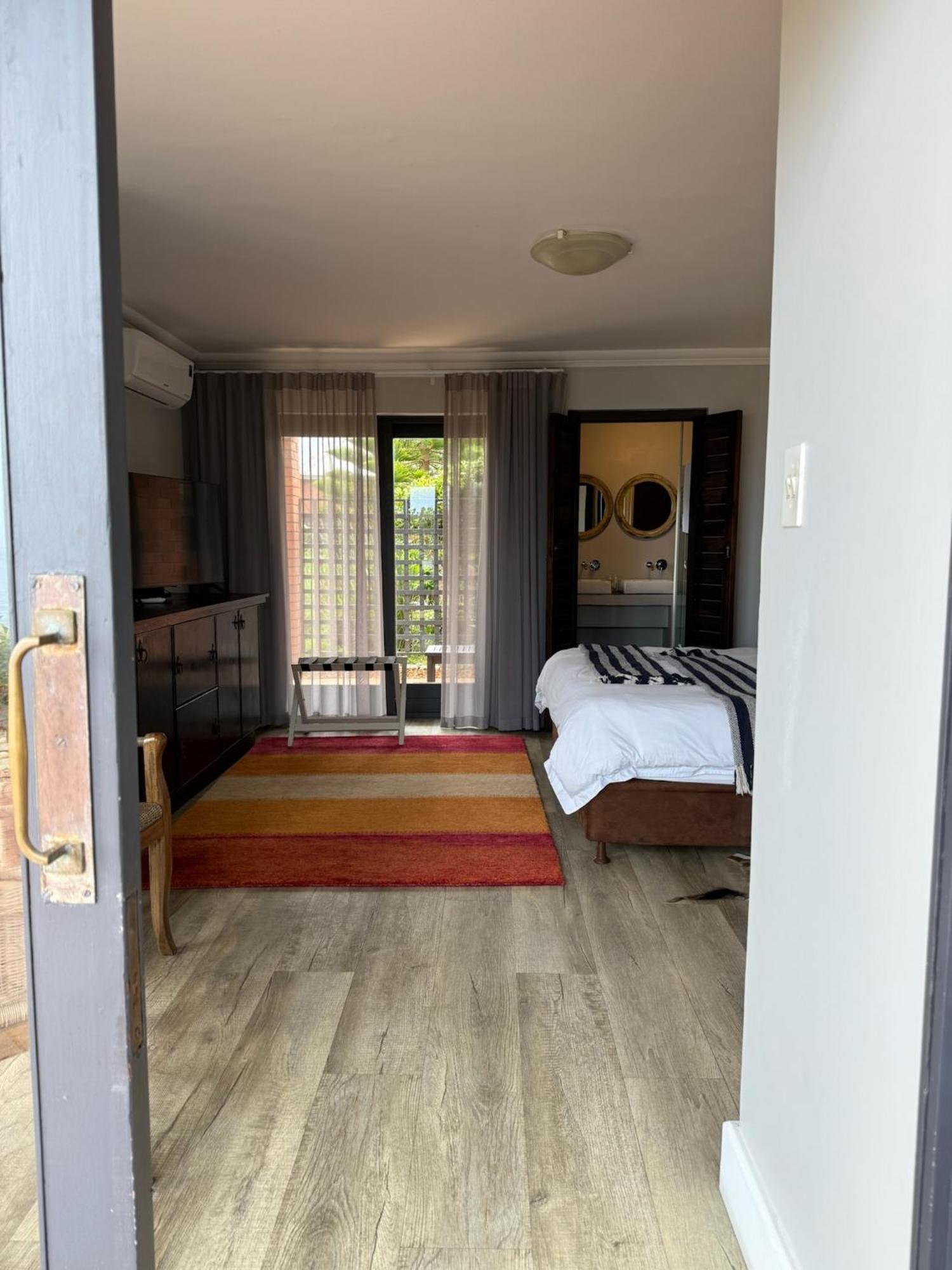 Dolphin Dunes Guesthouse Wildernis Buitenkant foto